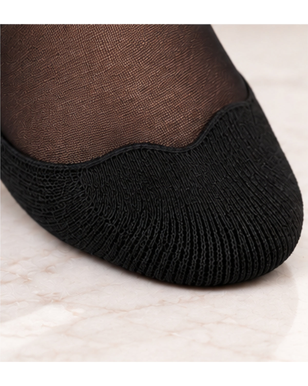 Close-up of the Black Invisi-Liner toe