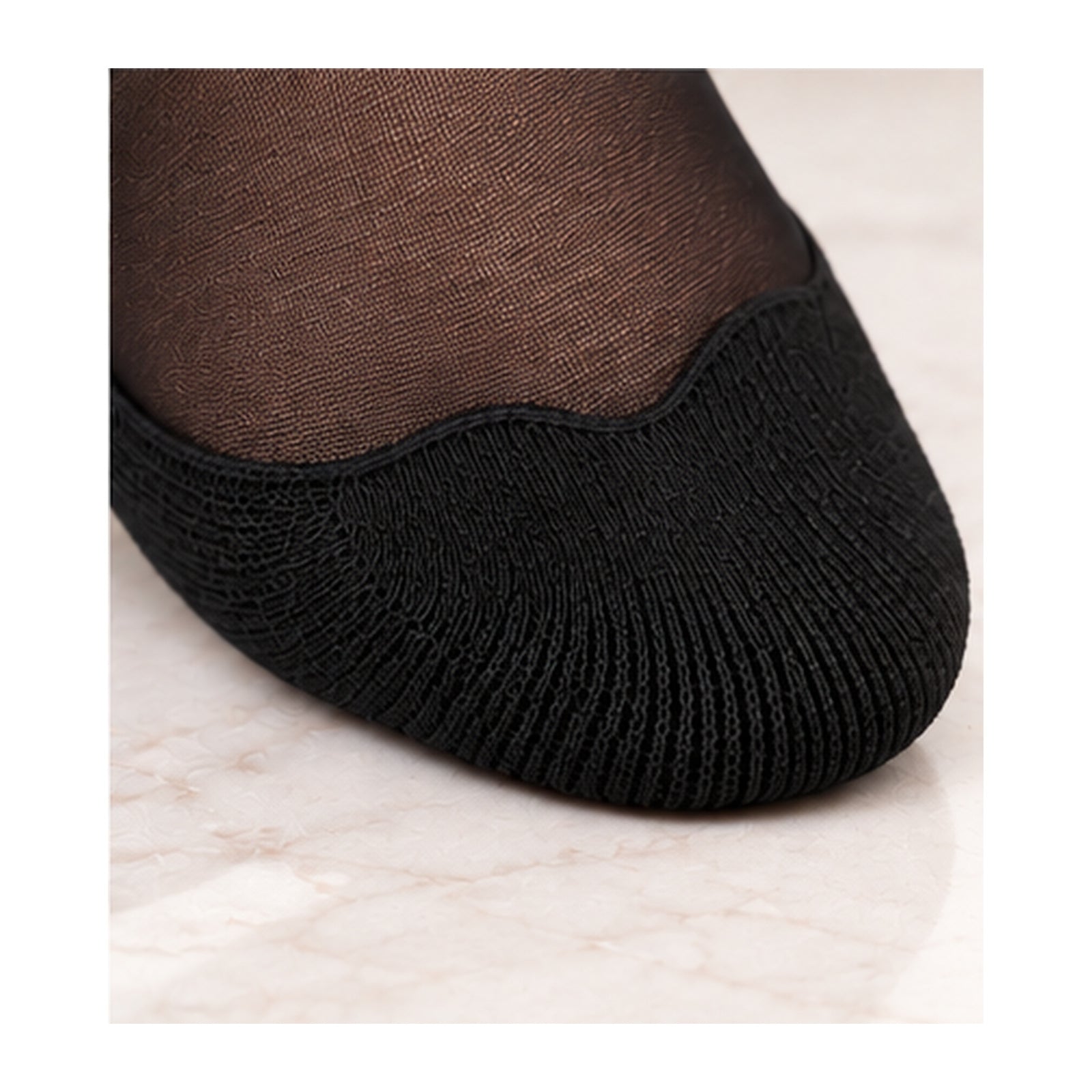 Close-up of the Black Invisi-Liner toe